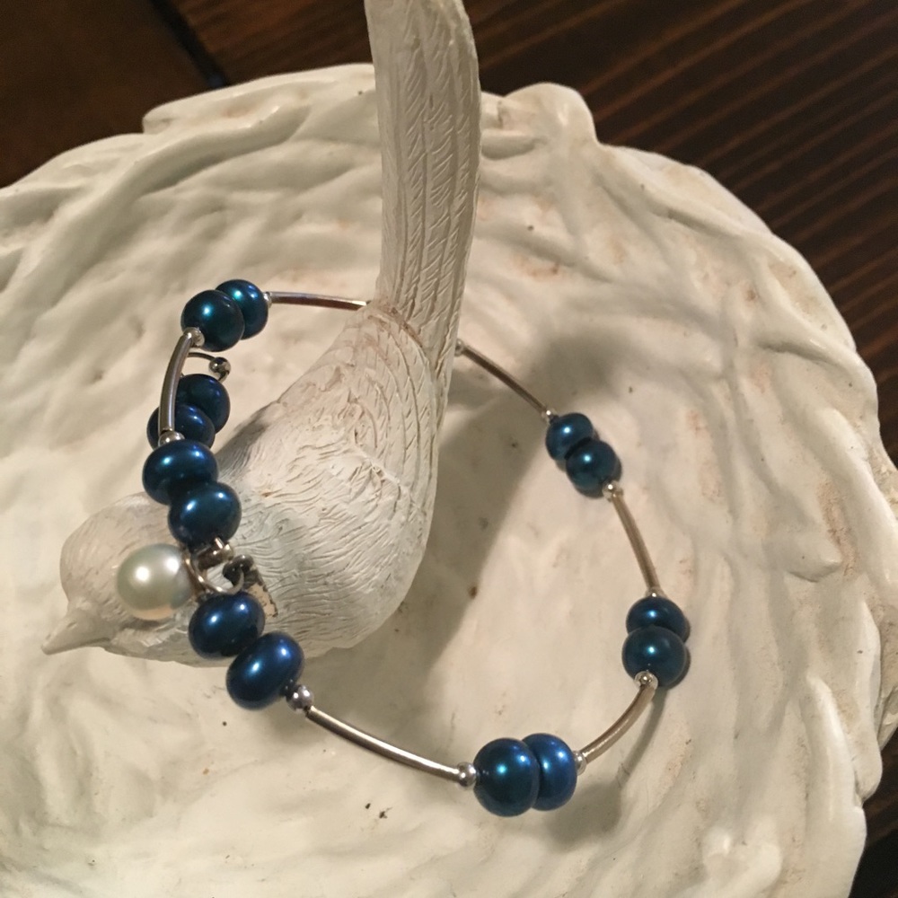 Vantel Pearls Breezy Wrap Bracelet